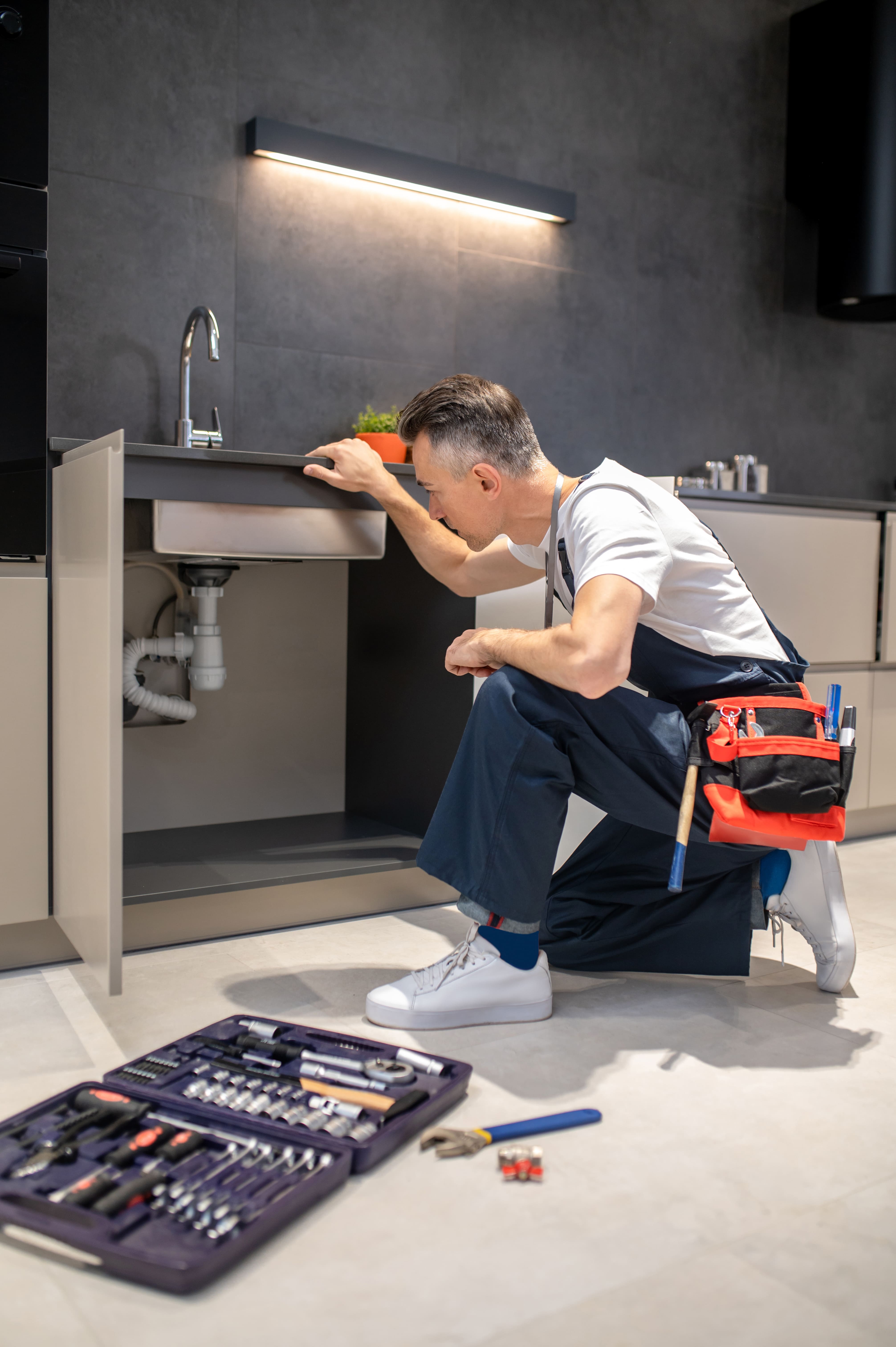 Expert installation of water closets for leak-proof and durable plumbing
                            solutions.